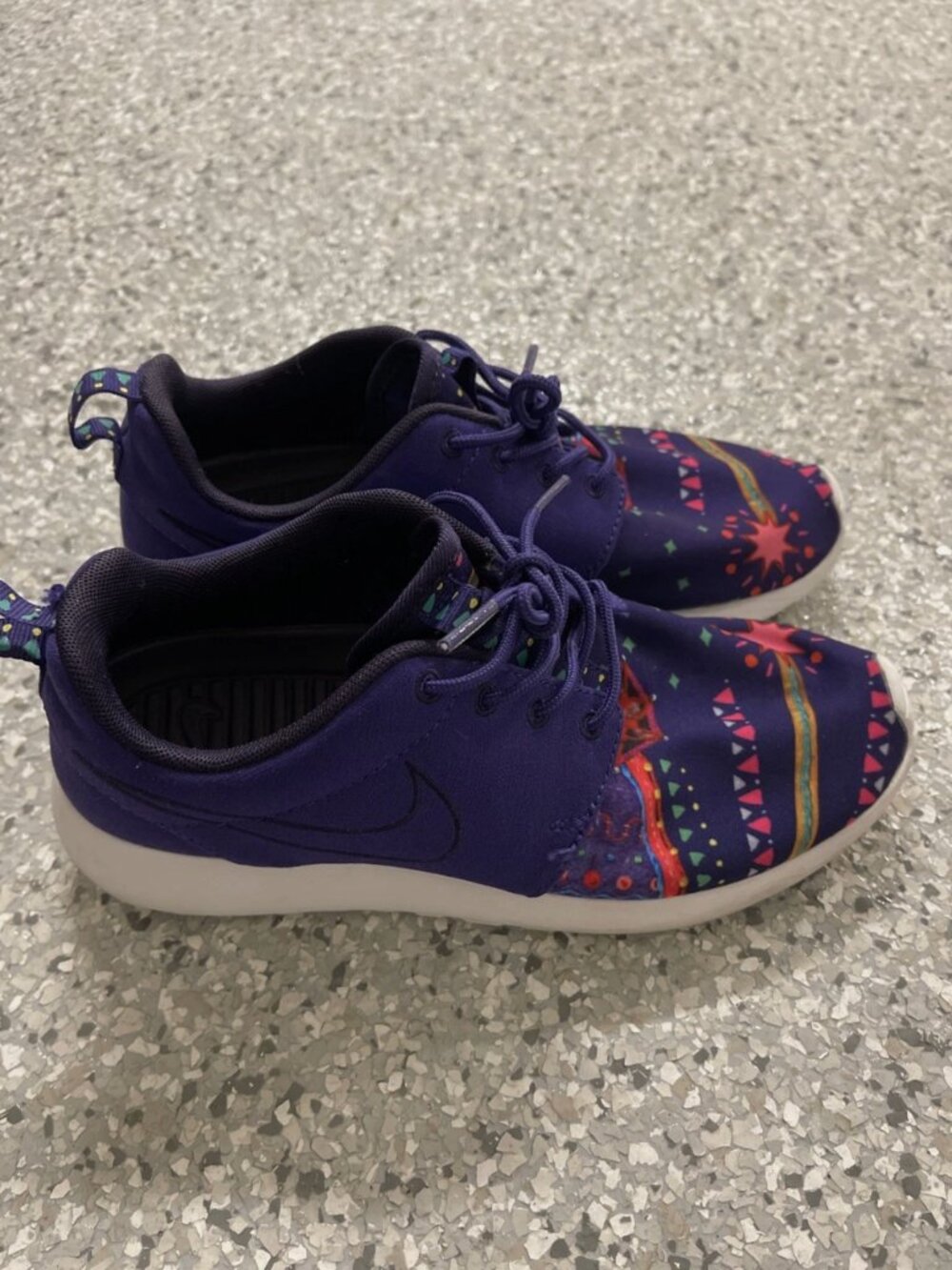 Nike Rosherun Roshe MP QS Moypup Craftwork 652875-500 Purple Women’s Size 6.5